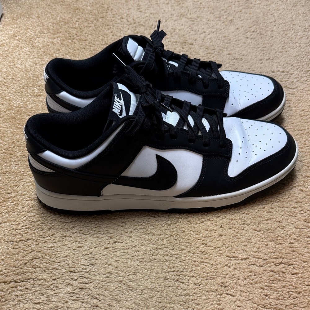 Nike dunk low panda